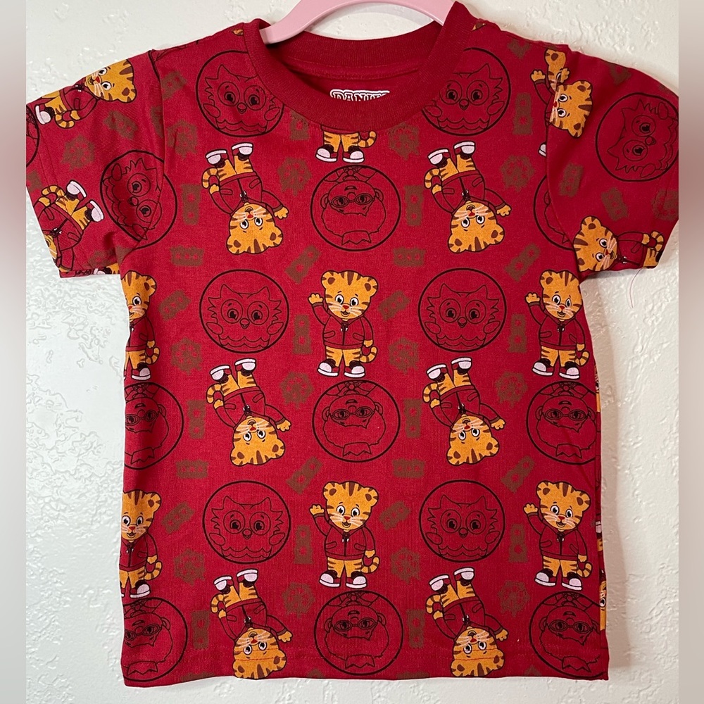 Daniel Tigre shirt for boy size 5